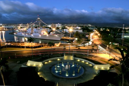 USS Chafee (DDG-90) lights