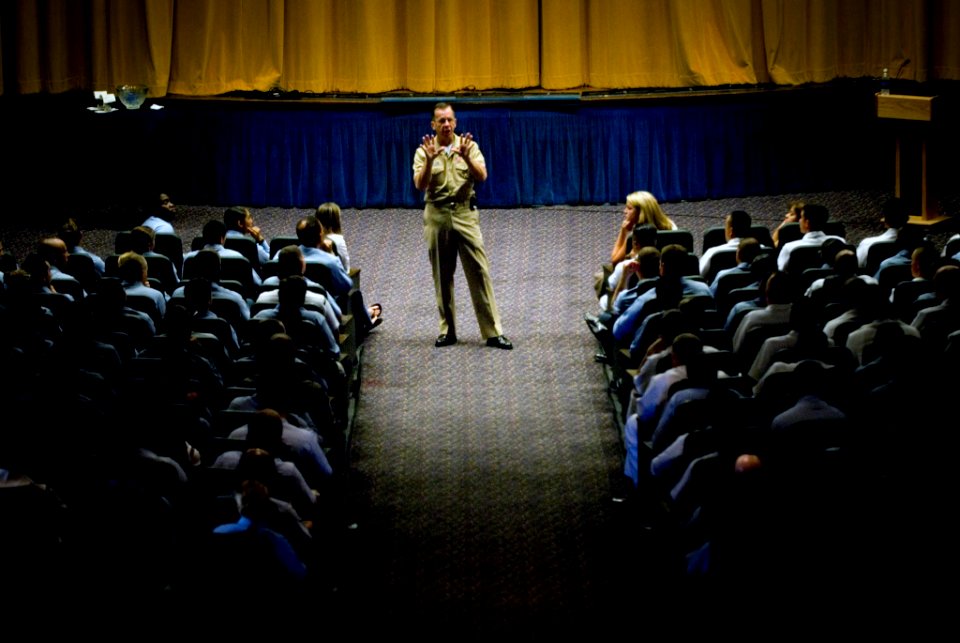 US Navy 070719-N-0696M-041 Chief of Naval Operations (CNO) Adm. Mike Mullen speaks to Sailors at an all hands call at Naval Station San Diego