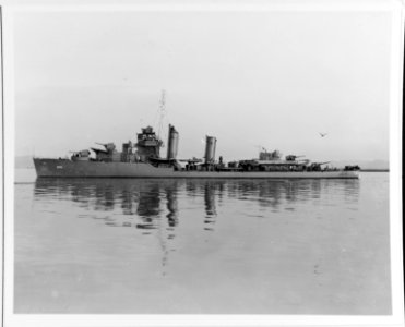 USS Case (DD-370) - 19-N-28600