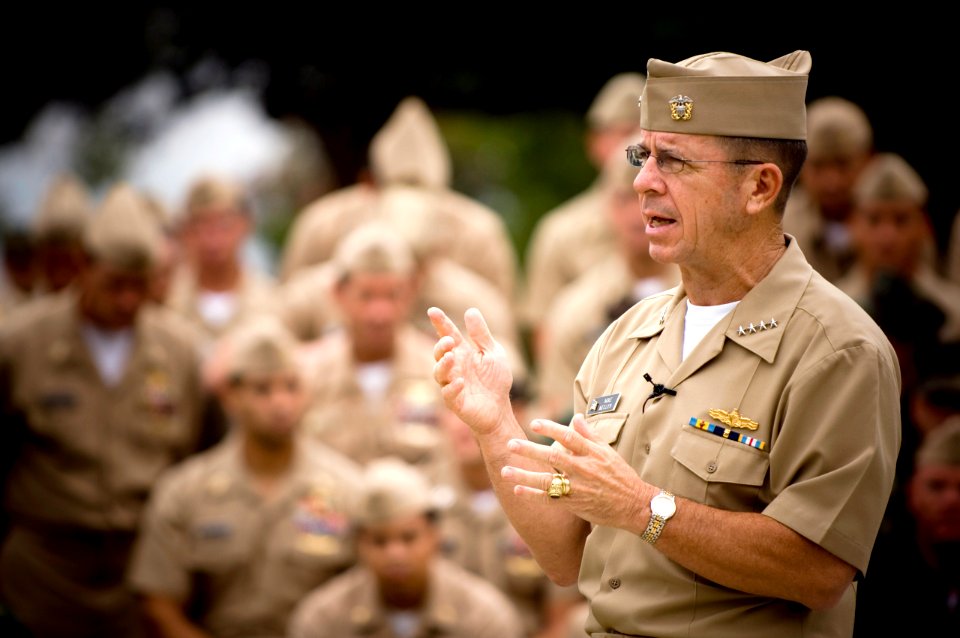 US Navy 070720-N-0696M-051 Chief of Naval Operations (CNO) Adm. Mike Mullen conducts an all hands call during a visit to Naval Special Warfare Command