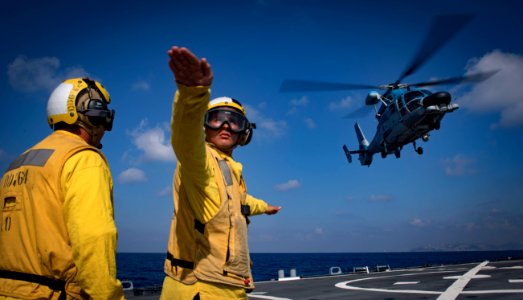 USS Carney Participates in Exercise Reliant Mermaid (43120879725)