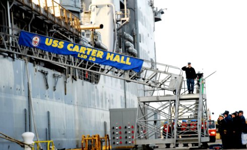 USS Carter Hall departs Joint Expeditionary Base Little Creek-Fort Story. (8551809169)