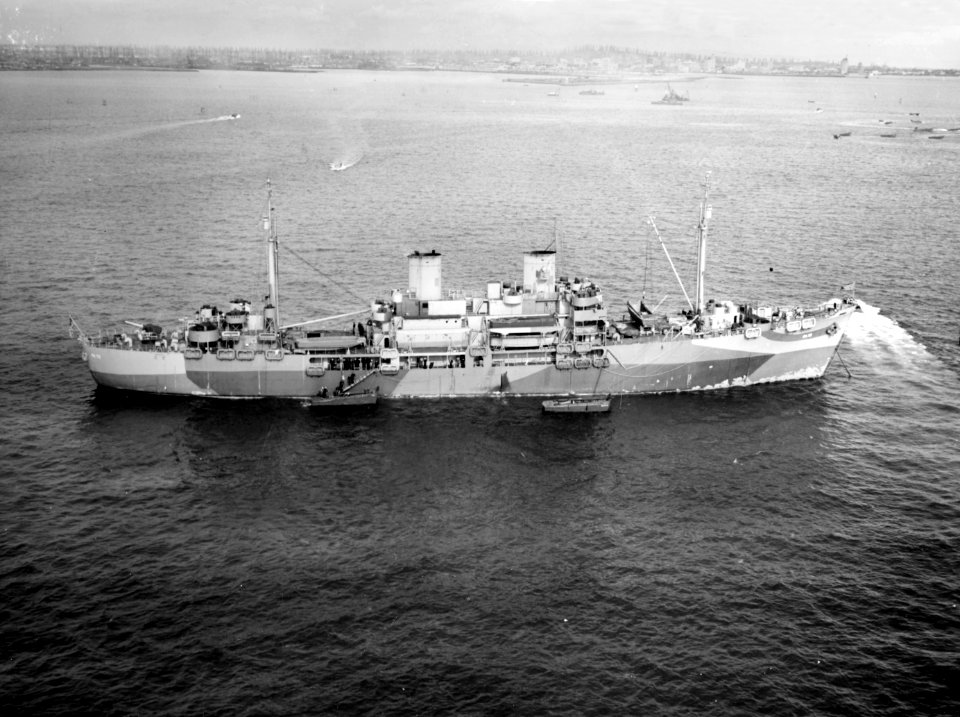 USS Carteret (APA-70) anchored off San Pedro, California (USA), 24 December 1944 (19-N-77259)