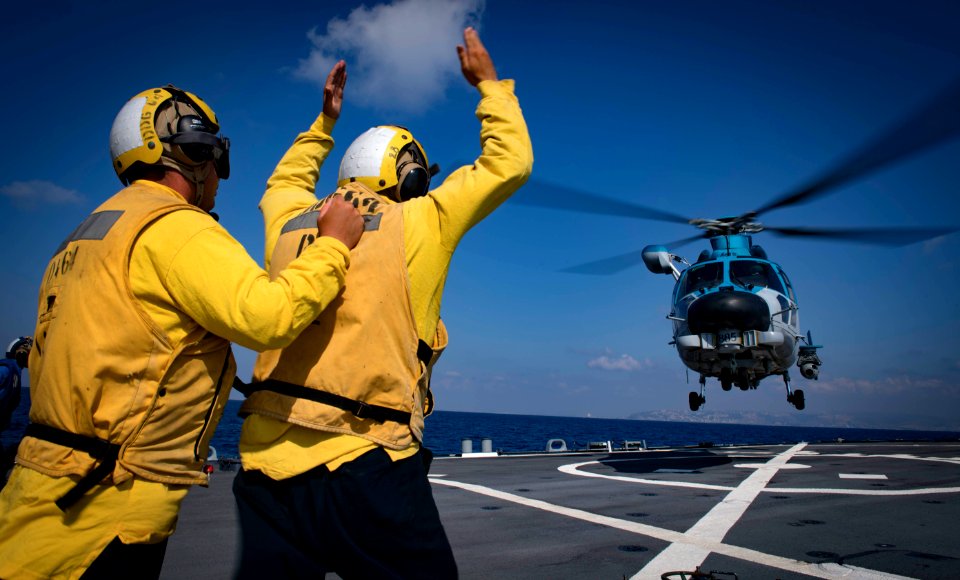 USS Carney Participates in Exercise Reliant Mermaid (43120880095)