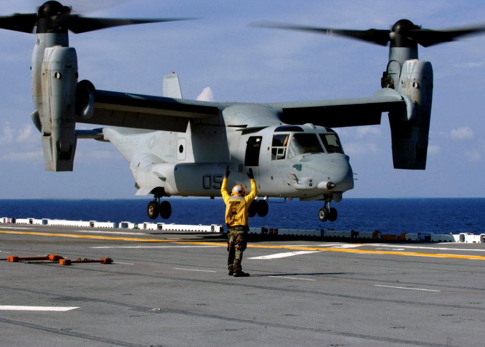 US Navy 070729-N-1465K-003 A U.S. Marine Corps V-22 Osprey helicopter departs the flight deck of the multipurpose amphibious assault ship USS Wasp (LHD 1)