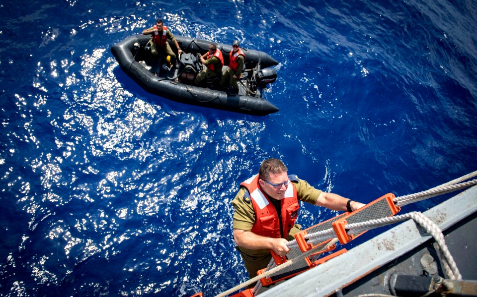 USS Carney Participates in Exercise Reliant Mermaid 2018 (29089766387)