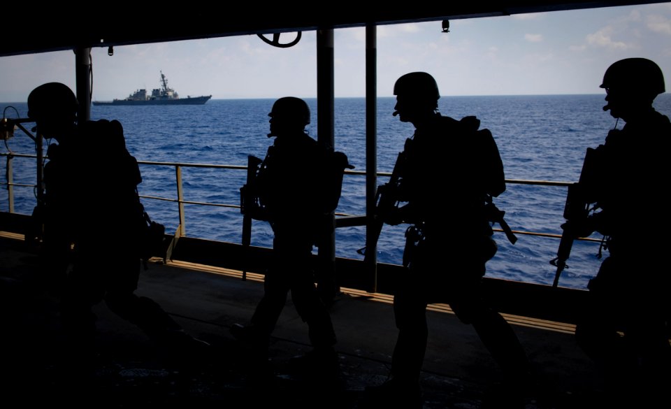 USS Carney Participates in Exercise Reliant Mermaid (42217794640)