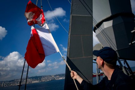 USS Carney Departs Haifa, Israel (42217797940)