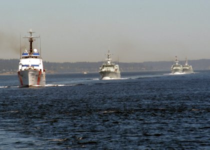 US Navy 070801-N-9860Y-003 The Coast Guard cutter USCGC Steadfast (WMEC 623), Canadian ships HMCS Edmonton (MCDV 703), HMCS Nanaimo, and HMCS Brandon participate in the Parade of Ships in support of Seattle Seafair 2007 photo