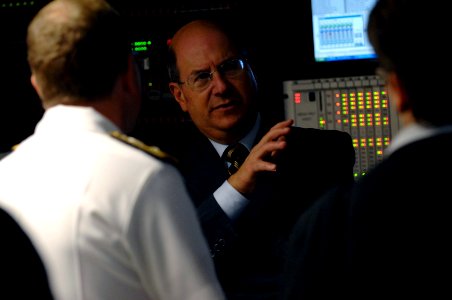 US Navy 070803-N-3642E-123 Secretary of the Navy (SECNAV) the Honorable Dr. Donald C. Winter ask questions on how Battle Stations 21 can be more successful and if lessons learned can be shared in other Navy training programs ac