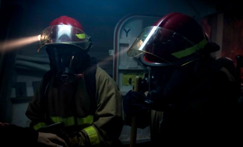 USS Carney Conducts General Quarters Drill (43771996182)