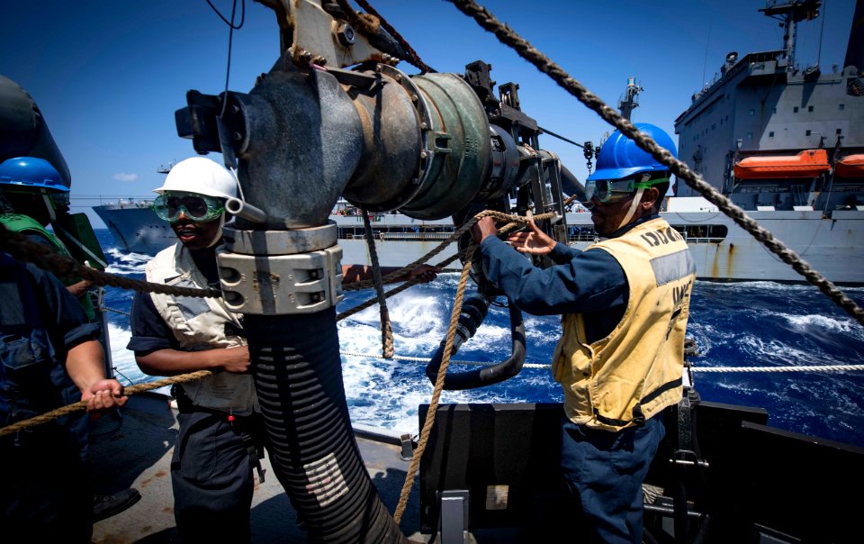 USS Carney Conducts Underway Replenishment (29072575887)