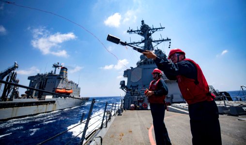 USS Carney Conducts Underway Replenishment (43103747375)