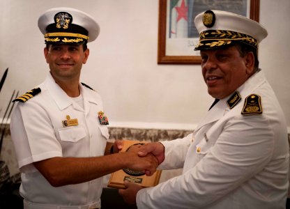 USS Carney Arrives in Algiers (43041247764)
