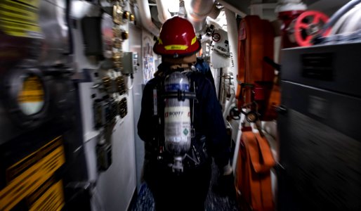 USS Carney Conducts General Quarters Drill (42916728935)
