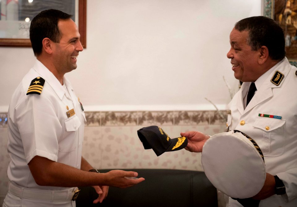 USS Carney Arrives in Algiers (43041246604)