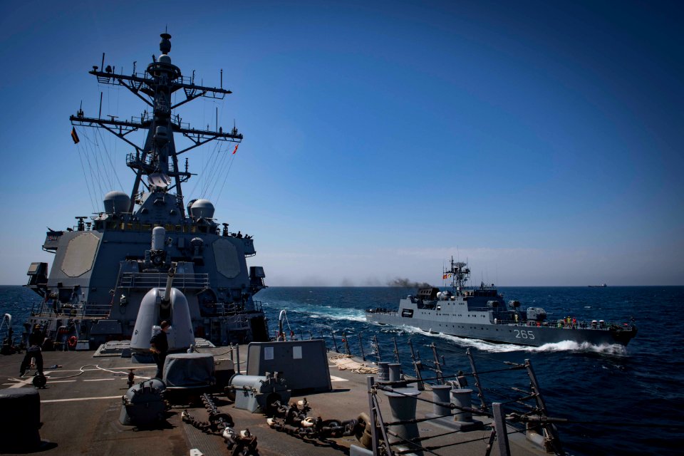 USS Carney (43432951534)