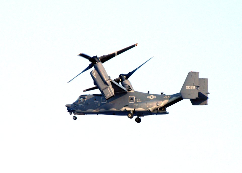 US Navy 070814-N-8154G-114 A U.S. Air Force CV-22 Osprey, assigned to the 8th Special Operations Squadron (8th SOS), performs a fly-by of amphibious assault ship USS Bataan (LHD 5) during deck landing qualifications (DLQs)