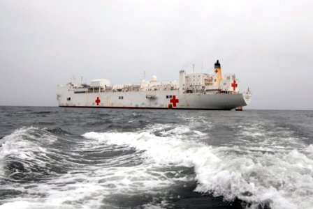 US Navy 070812-N-8704K-009 The Military Sealift Command (MSC) hospital ship USNS Comfort (T-AH 20), rests at anchor off the coast of Salaverry, Peru