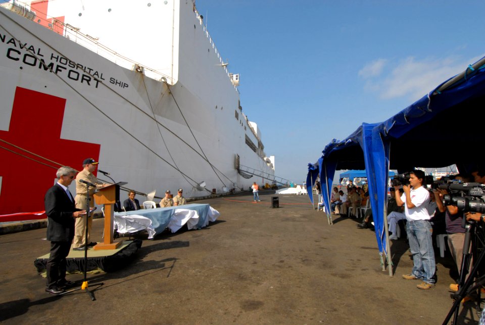 US Navy 070815-N-8704K-081 Capt. Bob Kapcio, mission commander aboard Military Sealift Command (MSC) hospital ship USNS Comfort (T-AH 20), speaks during an opening ceremony to mark Comfort's arrival in Manta, Ecuador