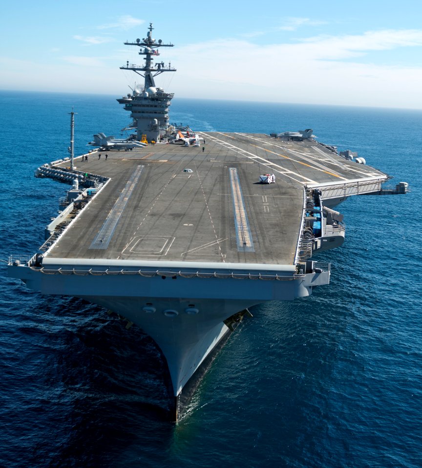 USS Carl Vinson underway in the Pacific. (8497227539)
