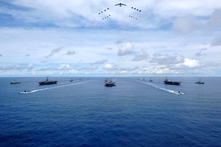US Navy 070814-N-6106R-148 USS Nimitz (CVN 68), USS Kitty Hawk (CV 63) and USS John C. Stennis (CVN 74) Carrier Strike Groups transit in formation during a joint photo exercise (PHOTOEX) during exercise Valiant Shield 2007