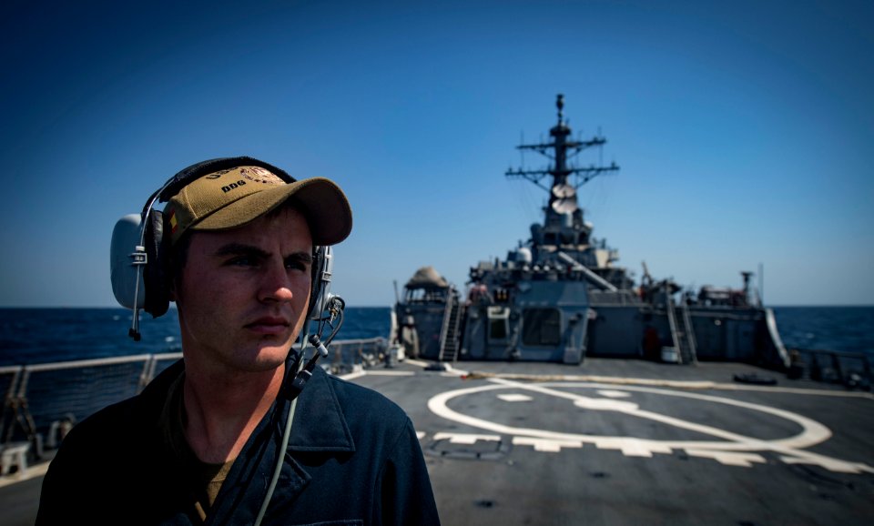 USS Carney (30286394588)
