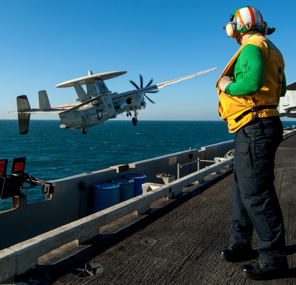 USS Carl Vinson supports Operation Inherent Resolve 150114-N-TP834-125