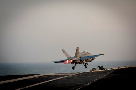 USS Carl Vinson supports Operation Inherent Resolve 150106-N-HD510-043