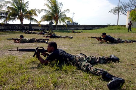 US Navy 070822-N-0989H-011 U.S. Marines assigned to a mobile training team instruct Guatemalan Marines on various tactical formations during small-unit tactics training