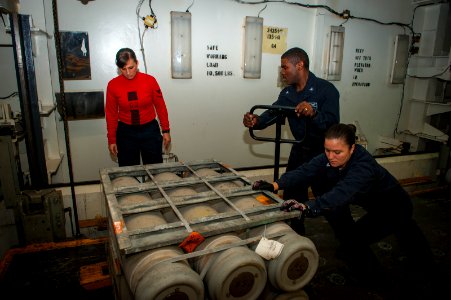 USS Carl Vinson replenishment 150107-N-HD510-154