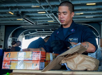 USS Carl Vinson replenishment 141023-N-WD464-095