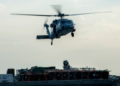 USS Carl Vinson replenishment 141105-N-WD464-007