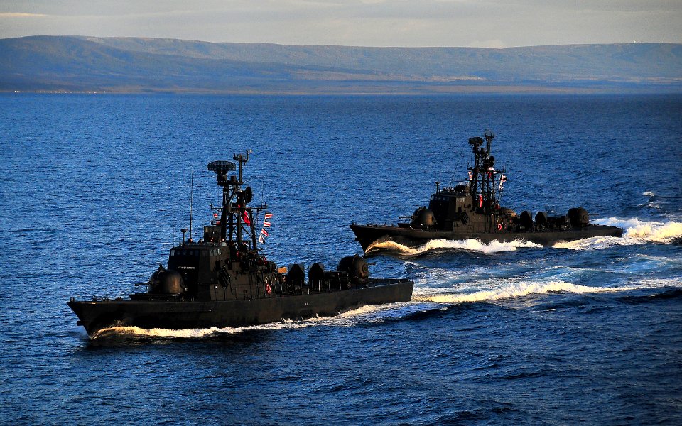 USS Carl Vinson operations 100315-N-RI884-209