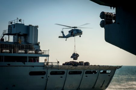 USS Carl Vinson replenishment 141203-N-HD510-106