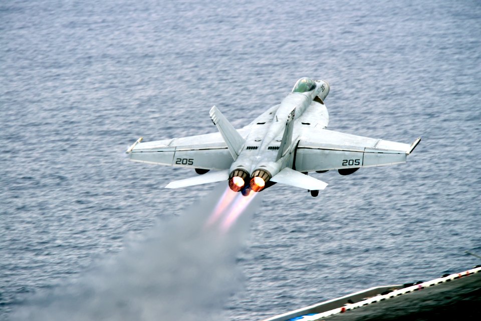 USS Carl Vinson operations 140124-N-TP834-531
