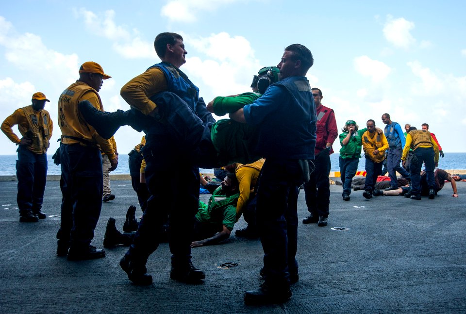 USS Carl Vinson operations 141015-N-TP834-172