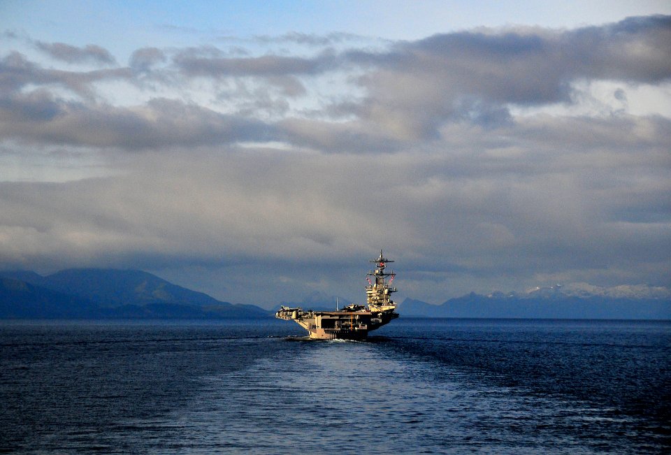 USS Carl Vinson operations 100315-N-RI884-324