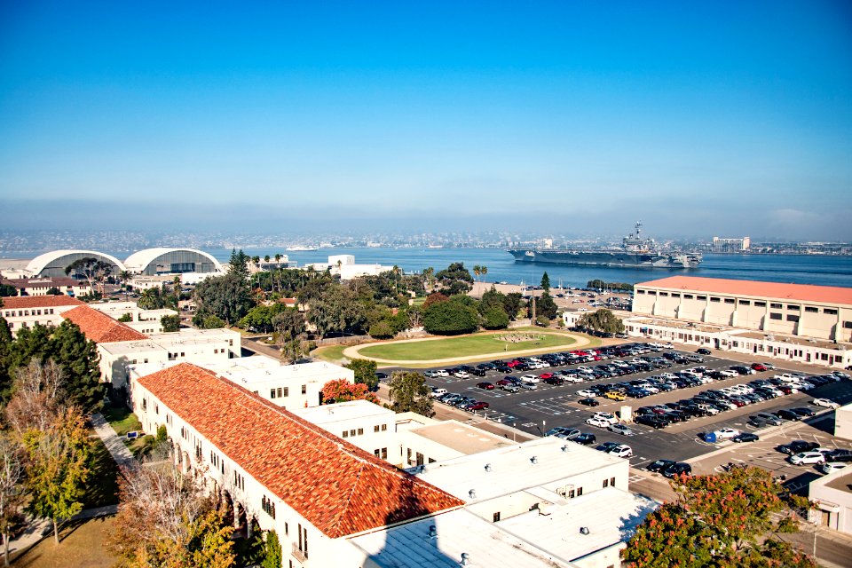 USS Carl Vinson navigates San Diego Bay on its way to the Pacific Ocean. (38008396332)
