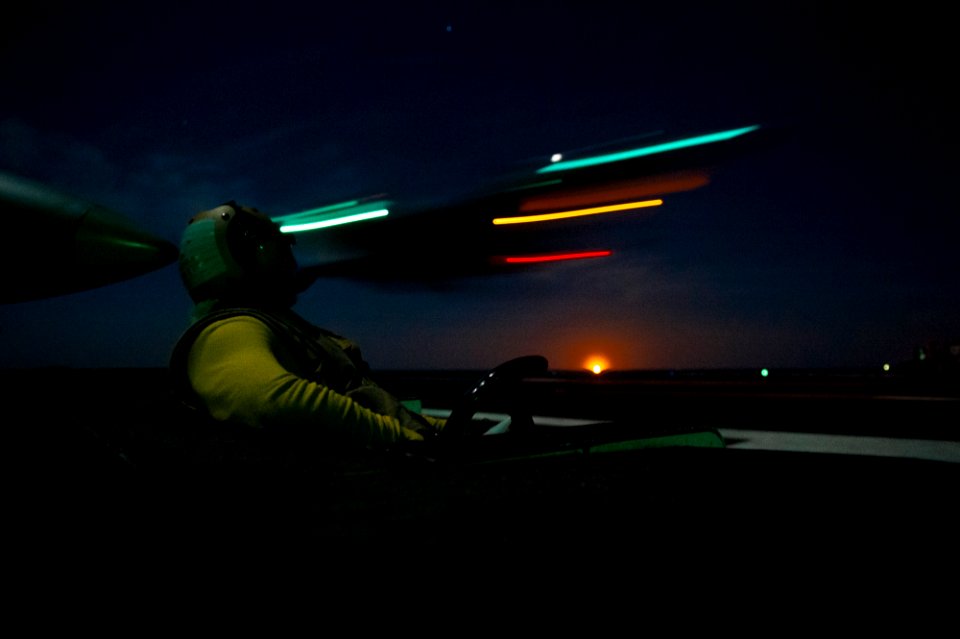 USS Carl Vinson night flight operations 141105-N-TR763-070