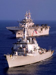 US Navy 070831-N-1810F-849 Guided-missile destroyer USS Mitscher (DDG 57) moves into position forward of multipurpose amphibious assault ship USS Wasp (LHD 1) during a photo exercise off the coast of Panama during PANAMAX 2007
