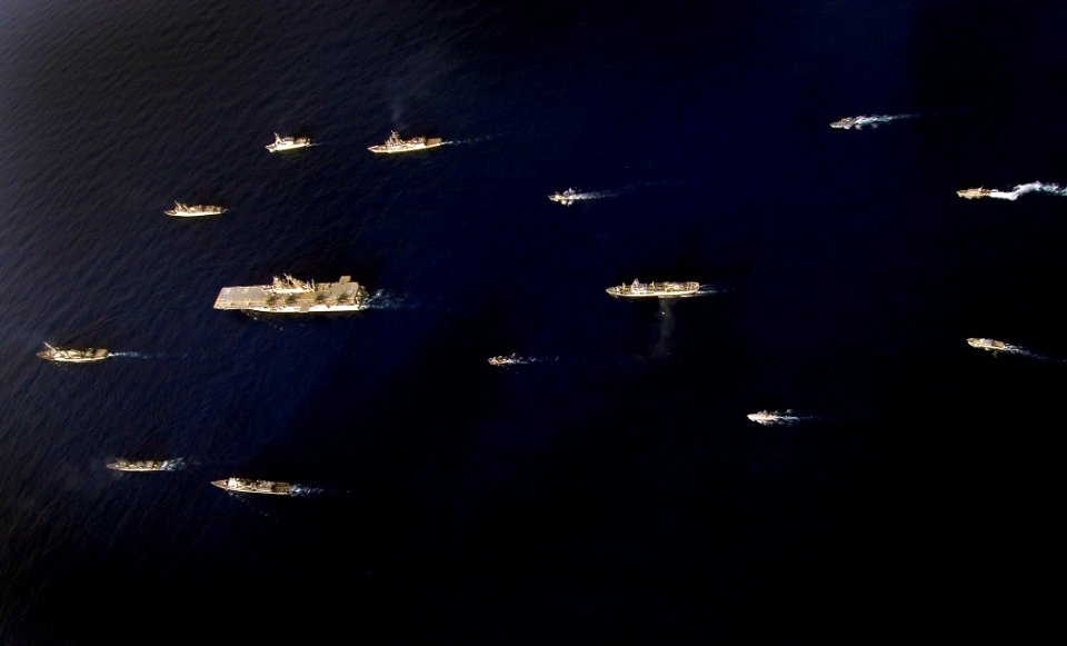 US Navy 070831-N-1810F-047 Ships from the United States and other nations take part in a photo exercise off the coast of Panama during PANAMAX 2007