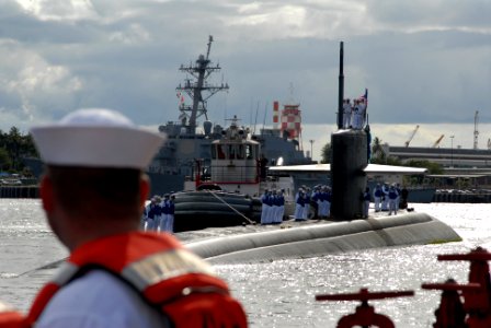 US Navy 070828-N-5476H-004 Los Angeles-class attack submarine USS Key West (SSN 722) pulls alongside the pier as she returns to Naval Station Pearl Harbor