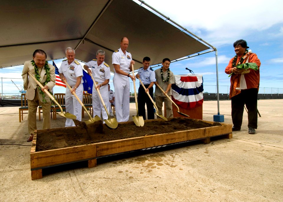 US Navy 070829-N-6674H-029 Representatives of the U.S. Senate, U.S. Pacific Command (PACOM), Navy Region Hawaii and Nan, Inc., dba Ocean House Builders break ground for the Pacific Warfighting Center