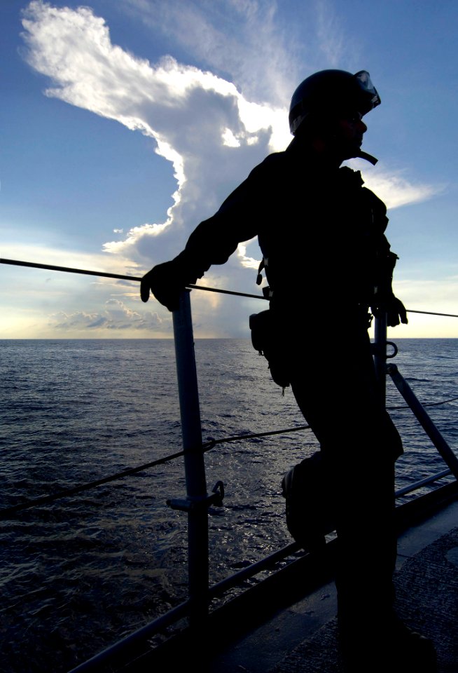 US Navy 070902-N-1810F-193 A visit, board, search and seizure (VBSS) team member attached to Columbian frigate ARC Antioquia (FM 53) takes a break from training during PANAMAX 2007