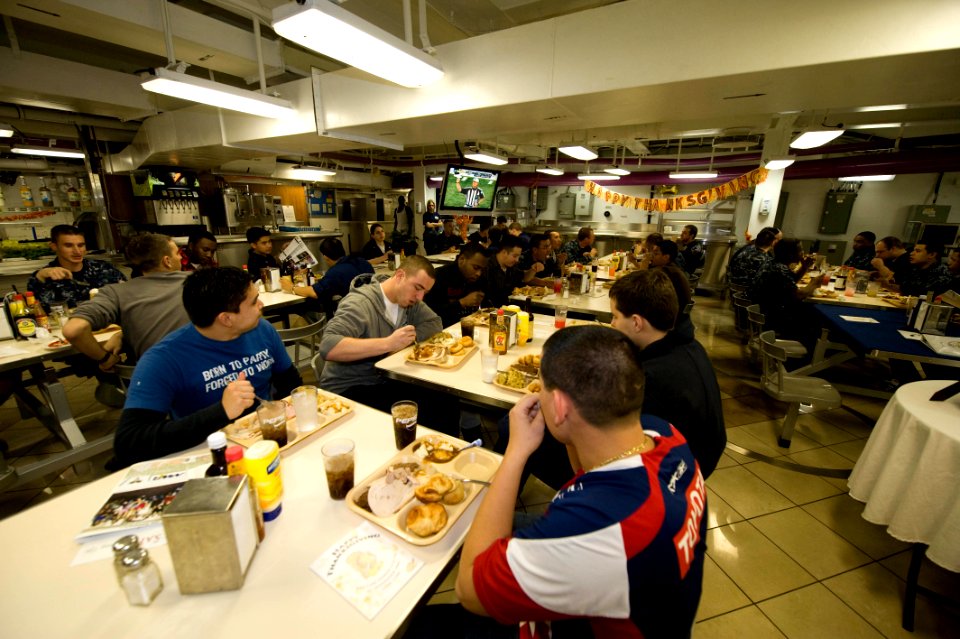 USS Carl Vinson operations 091126-N-KG216-030
