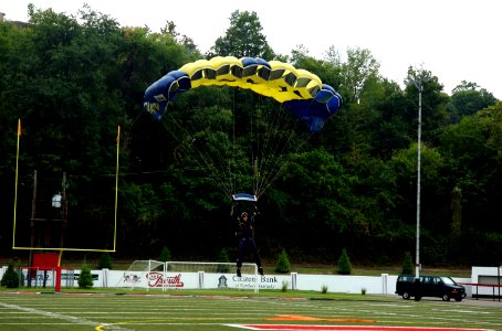 US Navy 070830-N-1805P-004 U.S. Navy Parachute Demonstration Team, the Leap Frogs, jump into Hamilton High School as part of Cincinnati Navy Week photo