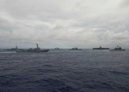 USS Carl Vinson 140923-N-KB426-072