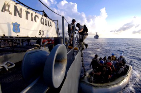 US Navy 070902-N-1810F-438 A visit, board, search and seizure (VBSS) team attached to guided-missile frigate USS Samuel B. Roberts (FFG 58) embarks aboard Columbian frigate ARC Antioquia (FM 53) as part of VBSS training during