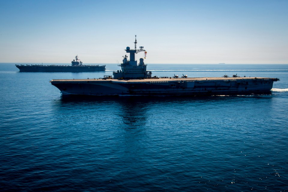 USS Carl Vinson (CVN 70)150308-N-HD510-106 (16149764314)